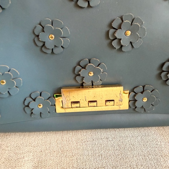 ZAC POSEN EARTHA Iconic Top Handle
Crossbody Bag - Picture 5 of 12